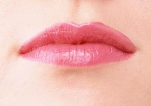 骨格矯正は様々な効果があると今注目